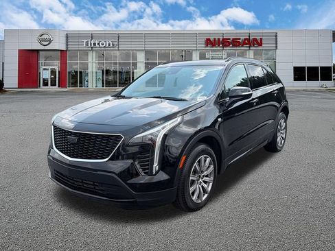 Used 2023 Cadillac XT4 Sport FWD image 3