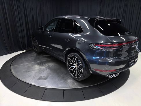Used 2021 Porsche Macan Turbo AWD/4WD image 12