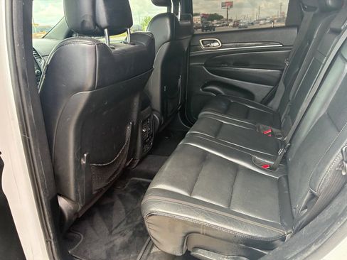 Used 2014 Jeep Grand Cherokee Limited w/ Luxury Group II AWD/4WD image 26
