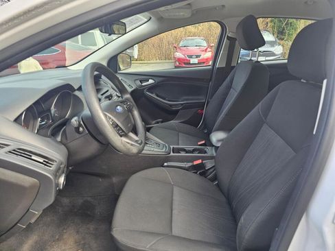 Used 2015 Ford Focus SE image 27
