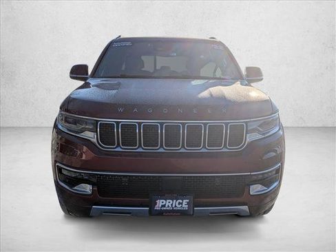 Used 2022 Jeep Wagoneer Series III image 2