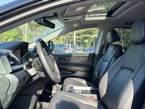 Used 2024 Honda Odyssey EX-L image 7