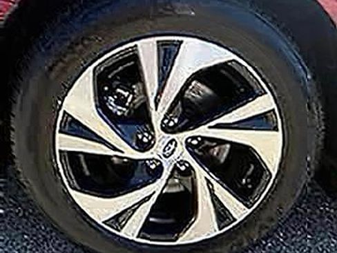 Certified 2025 Subaru Legacy Premium w/ Popular Package #1A AWD/4WD image 17