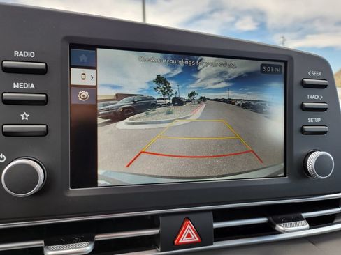New 2026 Hyundai Elantra Hybrid FWD image 19
