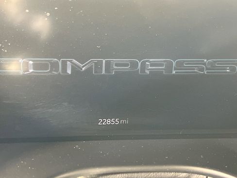 Used 2022 Jeep Compass Trailhawk w/ Trailhawk Elite Group AWD/4WD image 12