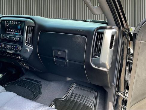 Used 2018 Chevrolet Silverado 1500 LT w/ All Star Edition image 18