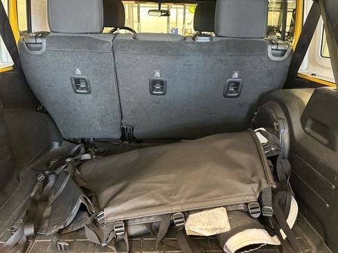 Used 2019 Jeep Wrangler Unlimited Sport S AWD/4WD image 17