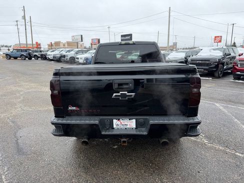 Used 2018 Chevrolet Silverado 1500 LT w/ Redline Edition image 4