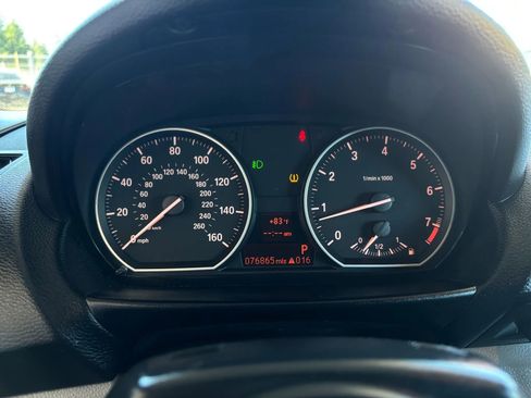 Used 2010 BMW 128i Convertible image 16