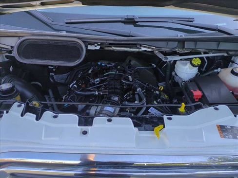 Used 2018 Ford Transit 350 XLT image 21