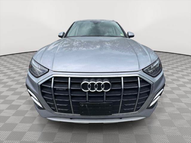 Used 2023 Audi Q5 2.0T Premium w/ Convenience Package AWD/4WD image 2