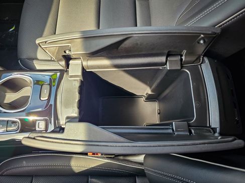 Certified 2023 Buick Envision Essence AWD/4WD image 28