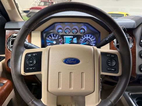 Used 2015 Ford F250 King Ranch w/ FX4 Off-Road Package AWD/4WD image 15