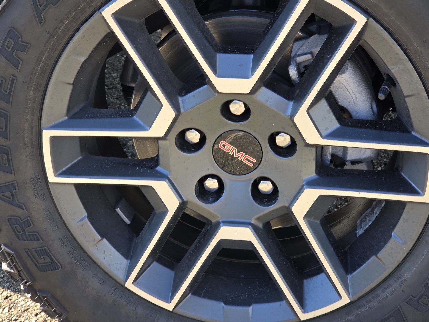 New 2027 GMC Terrain AT4 w/ Technology Package II AWD/4WD image 12