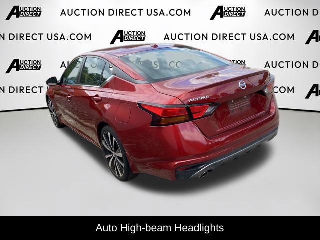 Used 2020 Nissan Altima 2.5 SR w/ Premium Package FWD image 12