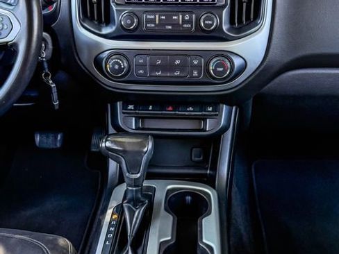 Used 2018 Chevrolet Colorado LT w/ Redline Special Edition RWD image 32