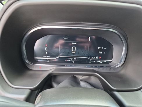 Certified 2024 GMC Yukon AT4 w/ AT4 Premium Plus Package AWD/4WD image 26