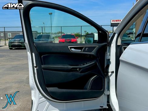 Used 2020 Ford Edge SEL w/ Cold Weather Package AWD/4WD image 12