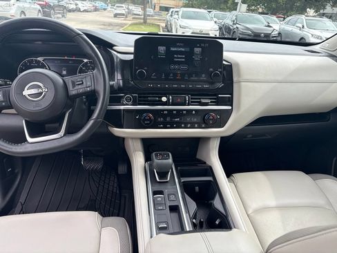 Used 2022 Nissan Pathfinder SL w/ SL Premium Package FWD image 19