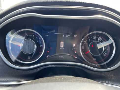 Used 2015 Dodge Challenger SXT Plus w/ Driver Convenience Group RWD image 13