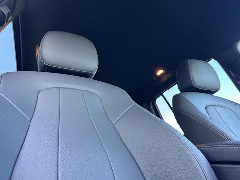 Certified 2025 Mercedes-Benz GLB 250 4MATIC image 17