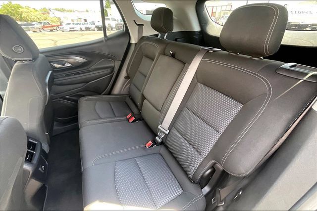 Used 2024 GMC Terrain SLE w/ Elevation Edition FWD image 28
