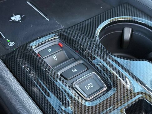 Certified 2025 Honda Pilot Touring image 20