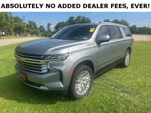 Used 2023 Chevrolet Suburban High Country AWD/4WD image 2