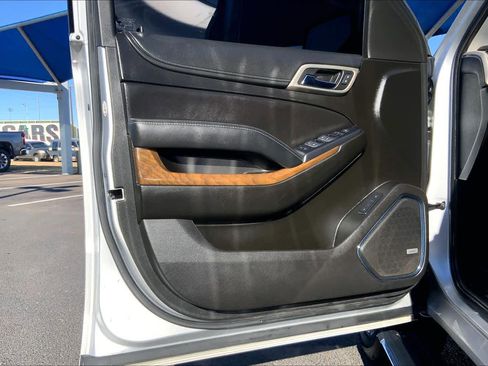 Used 2019 GMC Yukon XL Denali w/ Open Road Package image 21