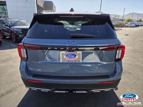 New 2026 Ford Explorer Active w/ Active Comfort Package image 4