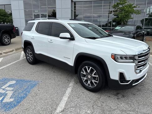 Used 2023 GMC Acadia SLT FWD image 33