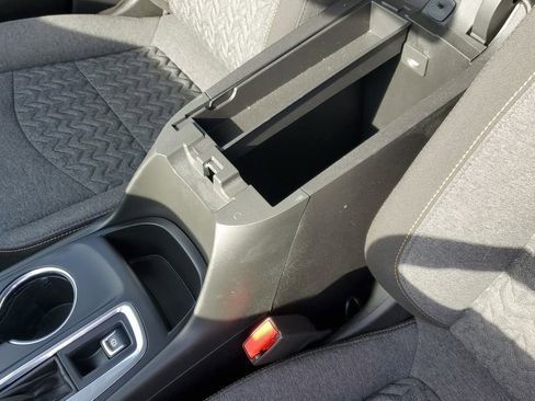 Used 2023 Chevrolet Equinox LT image 20