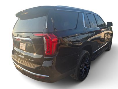 Used 2023 GMC Yukon SLT w/ SLT Premium Package