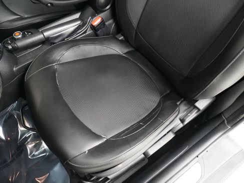 Used 2015 MINI Cooper 2-Door Hardtop image 11