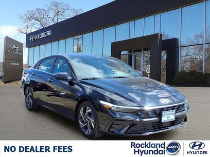 Certified 2025 Hyundai Elantra SEL