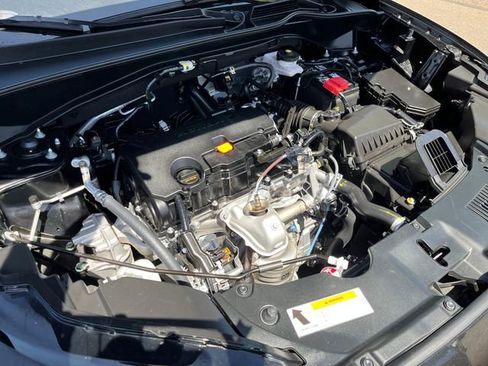 Certified 2025 Honda HR-V LX image 30