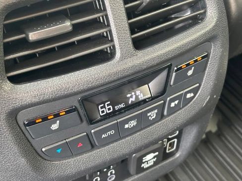 Used 2019 Honda Pilot Touring image 13