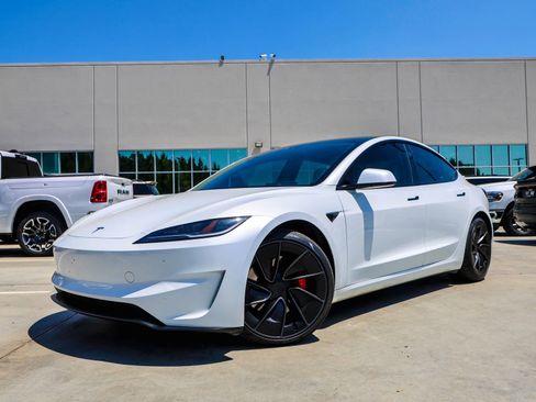 Used 2025 Tesla Model 3 Performance image 1