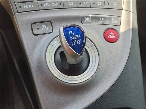 Used 2014 Toyota Prius Two FWD image 12