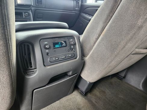 Used 2006 Chevrolet Silverado 2500 LT w/ Heavy-Duty Power Package image 25