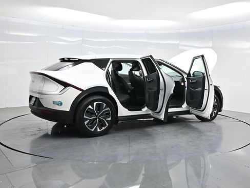 Used 2024 Kia EV6 Light RWD image 5