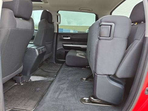 Used 2017 Toyota Tundra SR5 AWD/4WD image 31