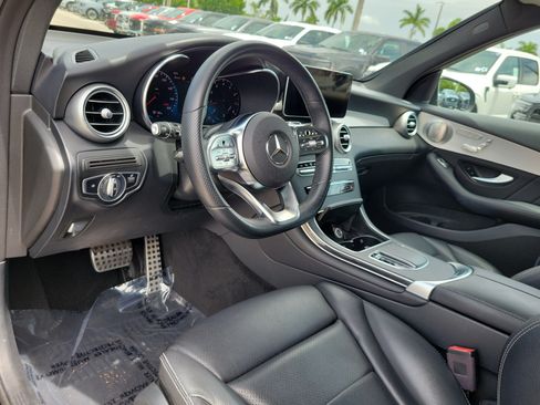 Used 2021 Mercedes-Benz GLC 300 image 9