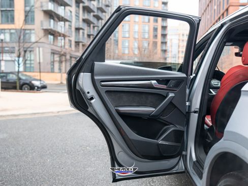 Used 2018 Audi SQ5 Prestige w/ Prestige Package image 51