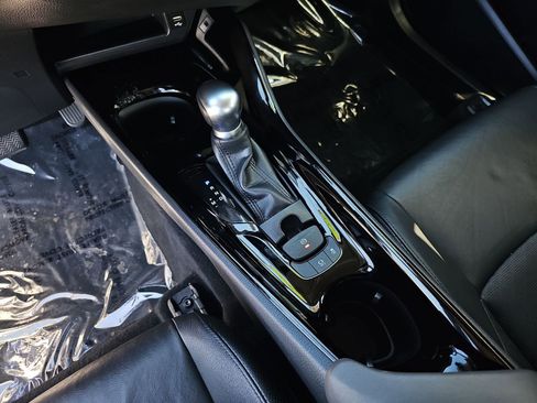 Used 2021 Toyota C-HR Limited image 25