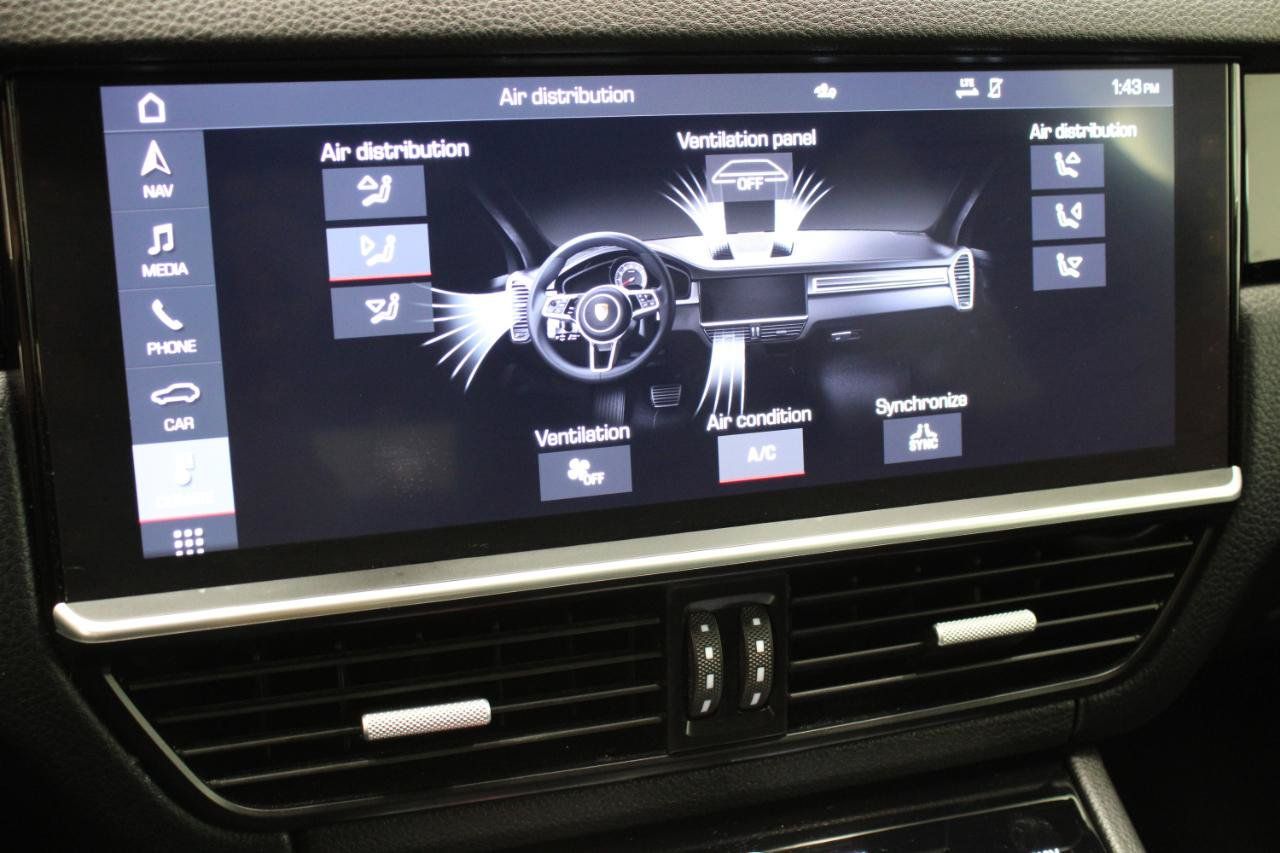 Used 2020 Porsche Cayenne AWD/4WD image 58