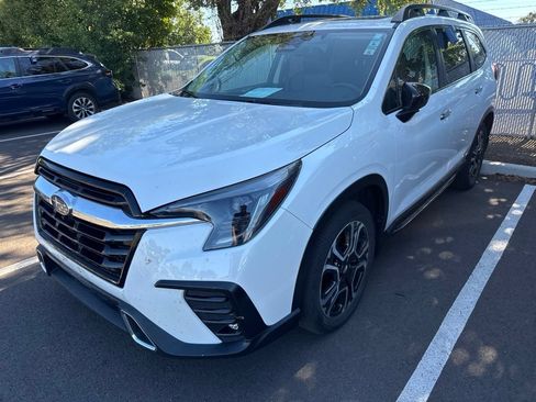 Used 2024 Subaru Ascent Touring AWD/4WD image 1