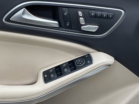 Used 2018 Mercedes-Benz CLA 250 image 16