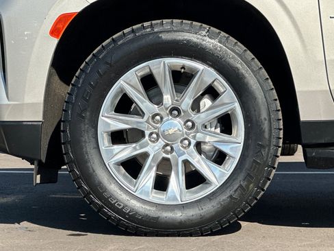 Used 2024 Chevrolet Tahoe Premier AWD/4WD image 39