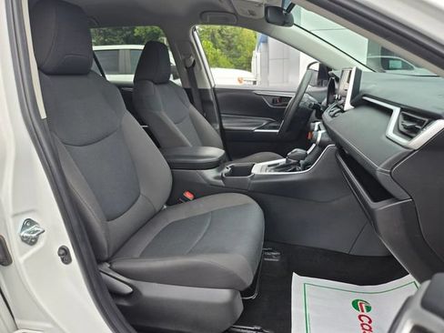 Used 2024 Toyota RAV4 LE AWD/4WD image 21